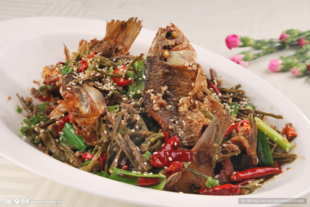 跑豇豆煸鯽魚