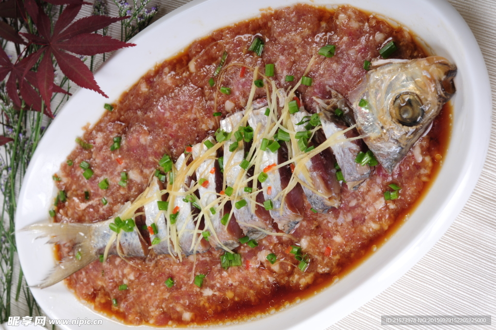 勒魚鲞蒸肉餅