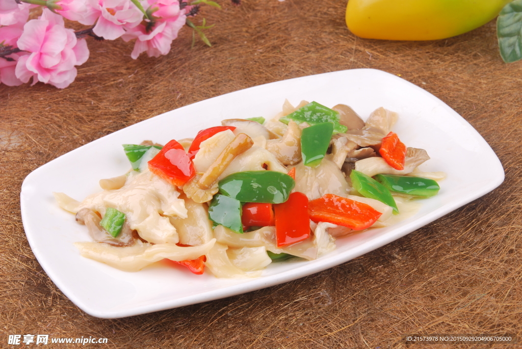 雙椒炒野菌