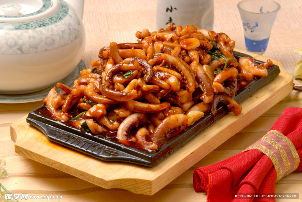 鐵板魷魚(yú)