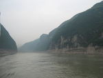 雨雾中的长江三峡