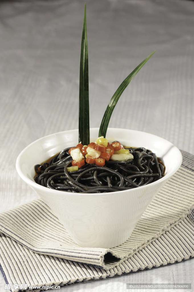 酸辣闕根粉