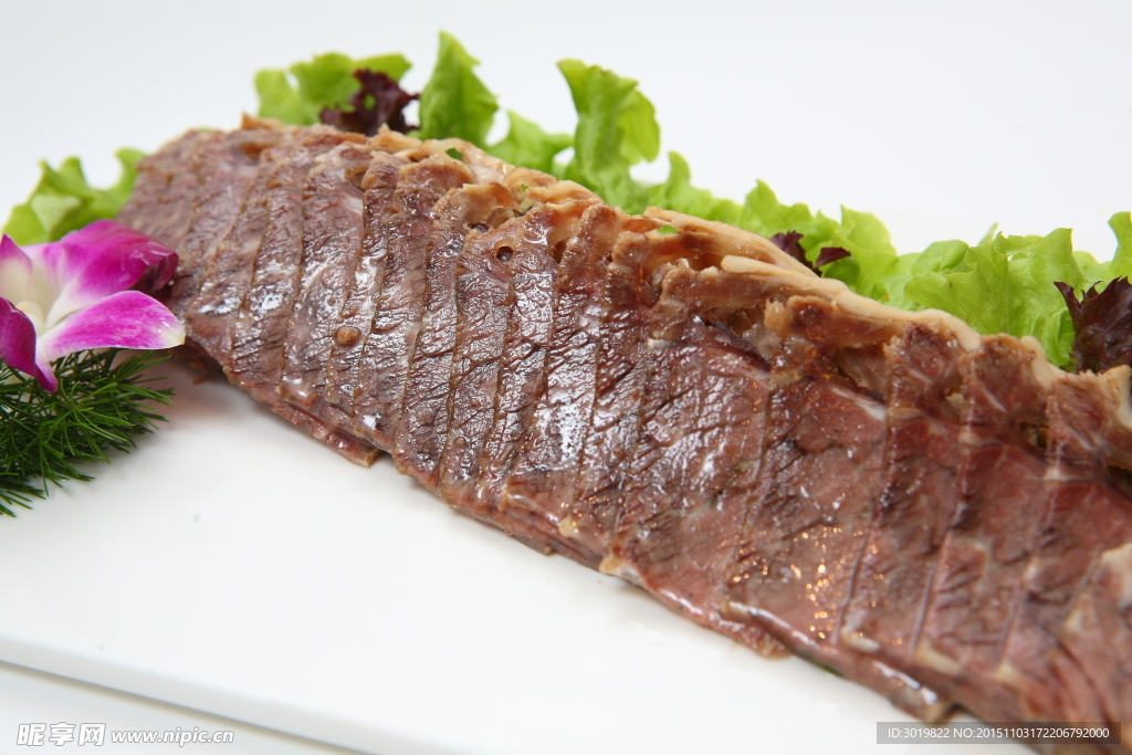 龍骨醬牛肉