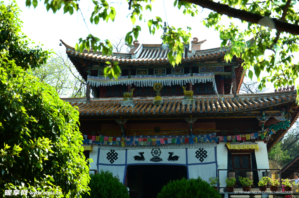 泸沽湖藏庙