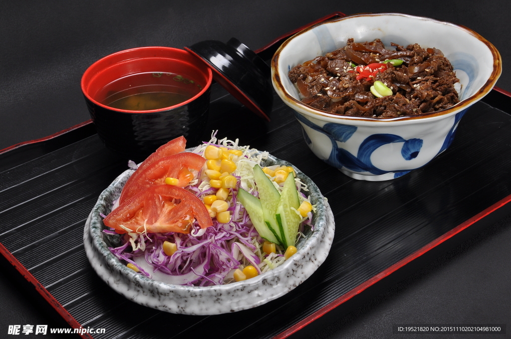 牛肉飯?zhí)撞? />
                            </div>
                    </div>
                </div>



                <div   id=