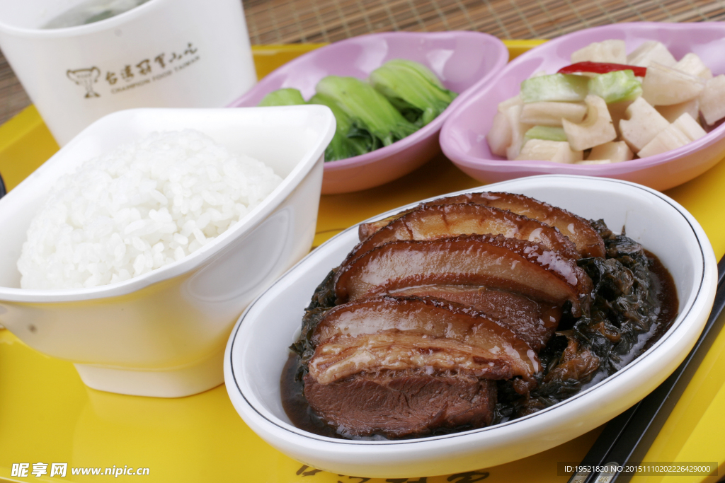 梅香扣肉飯?zhí)撞? />
                            </div>
                    </div>
                </div>



                <div   id=