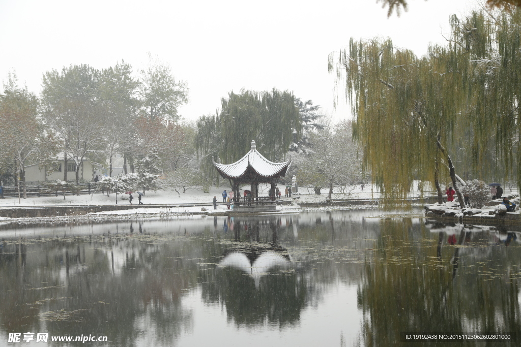 涼亭 樓閣 雪景