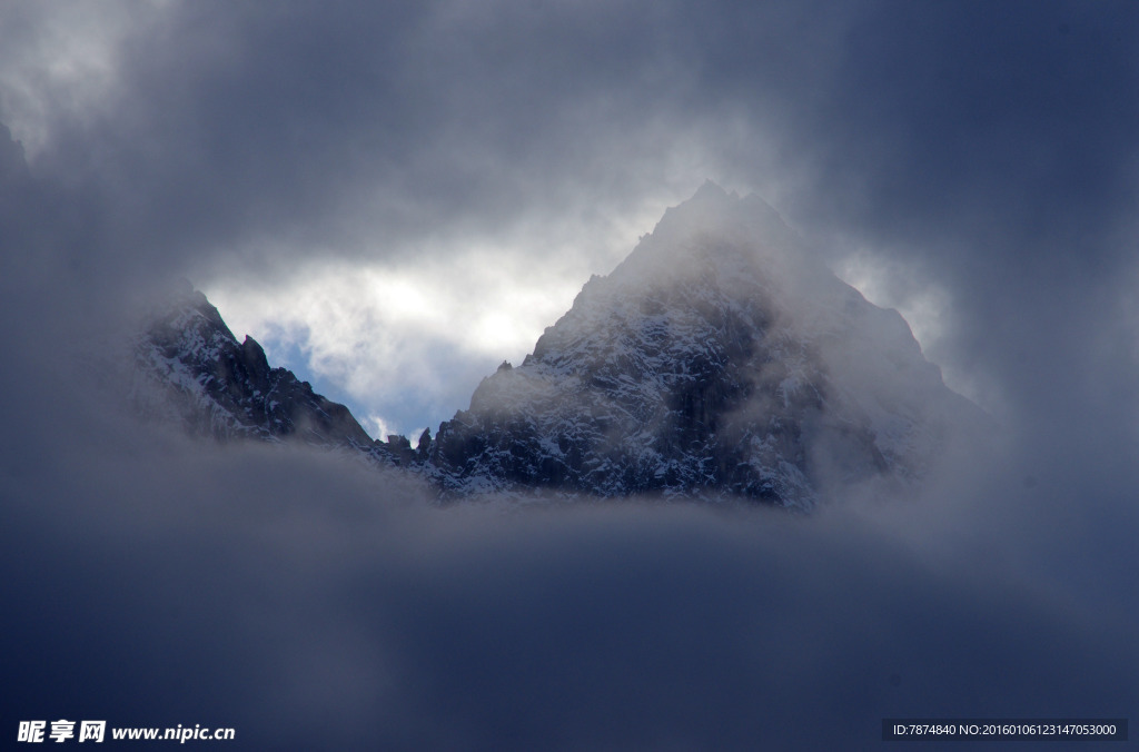 雪山