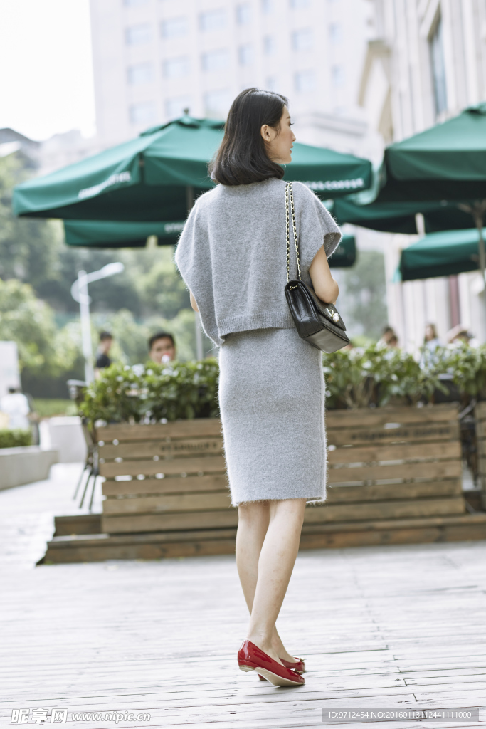 女模