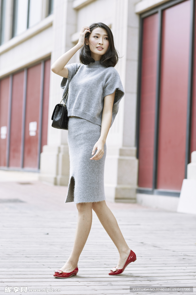 女模