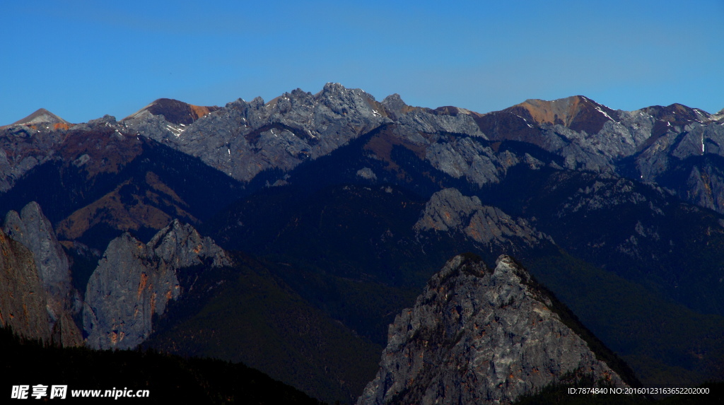 四川鄉(xiāng)城雪山
