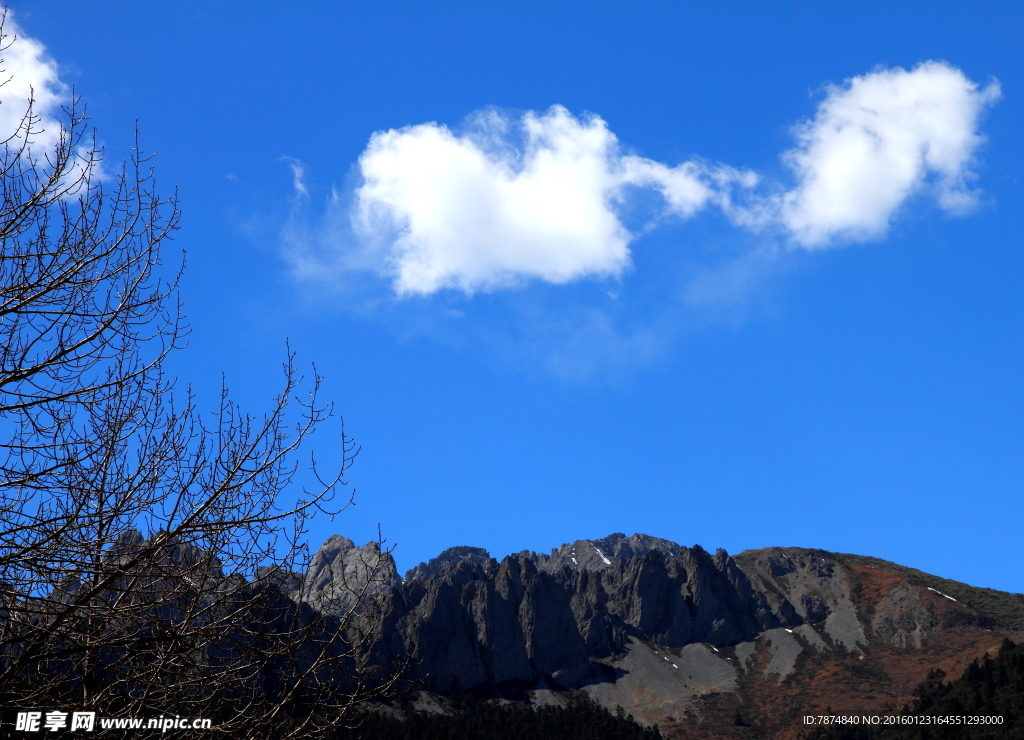 四川鄉城雪山