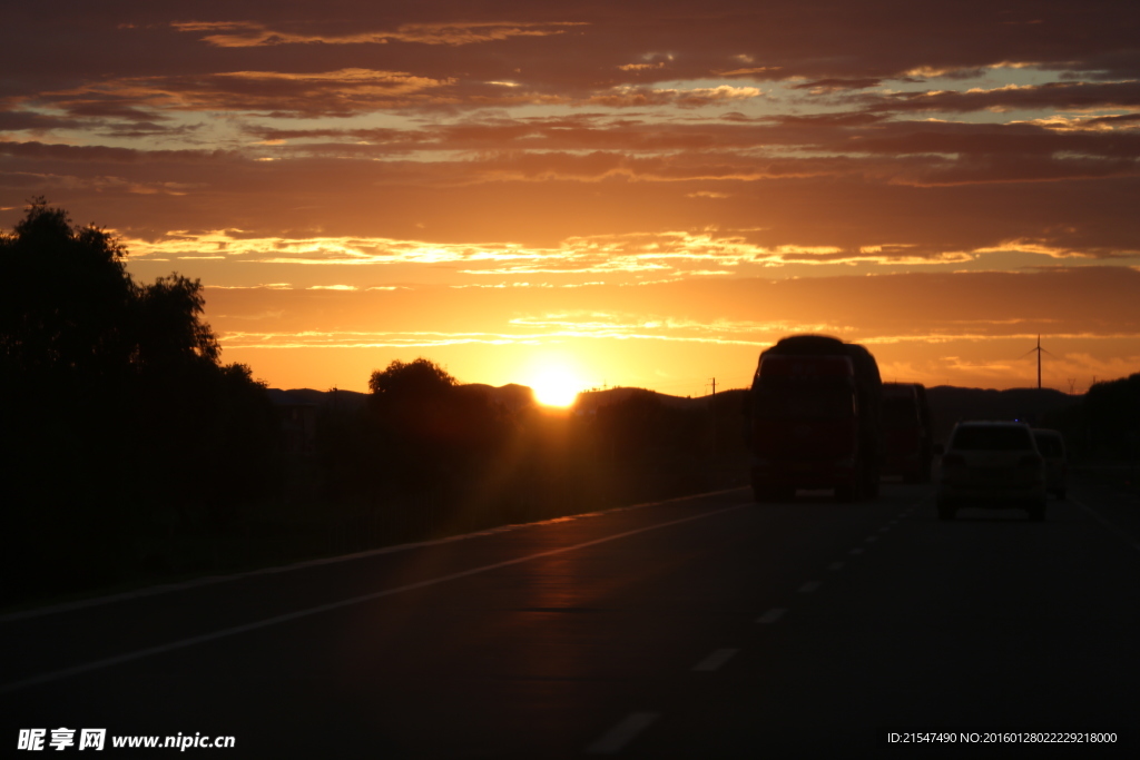 夕陽(yáng)公路
