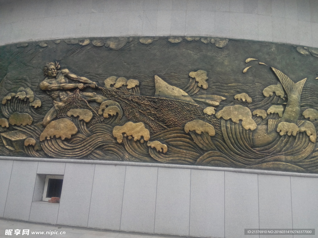 壁雕刻江水鱼民