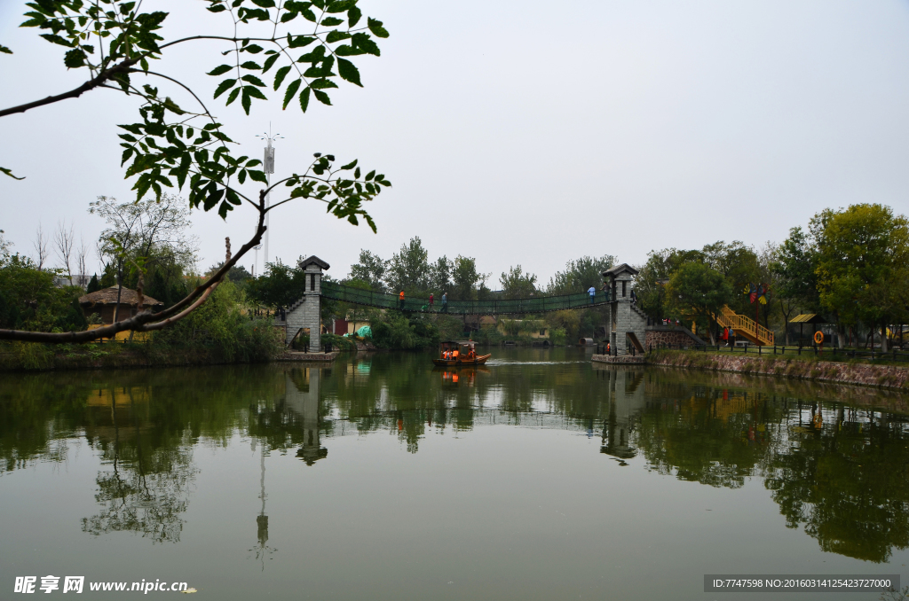 清明上河園