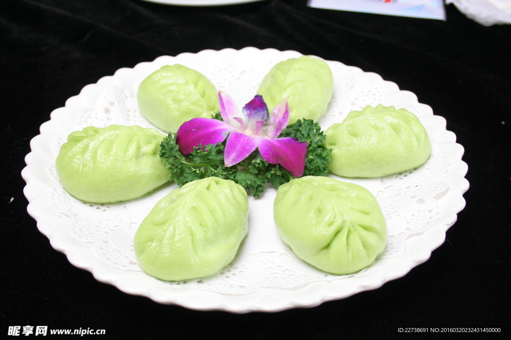 菜汁煎包
