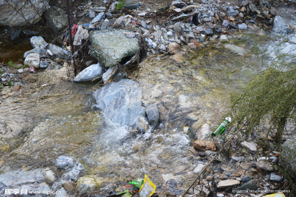 小河 山水