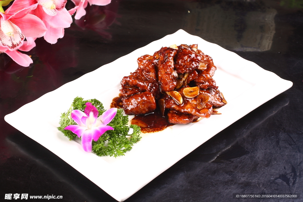 蒜爆肉