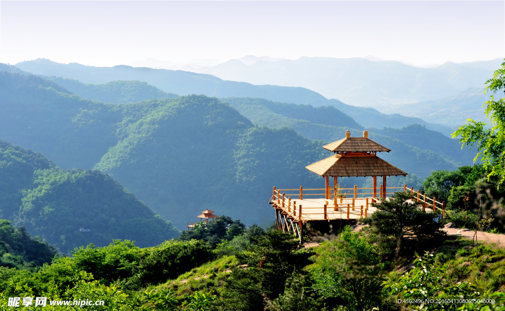 遠山亭臺