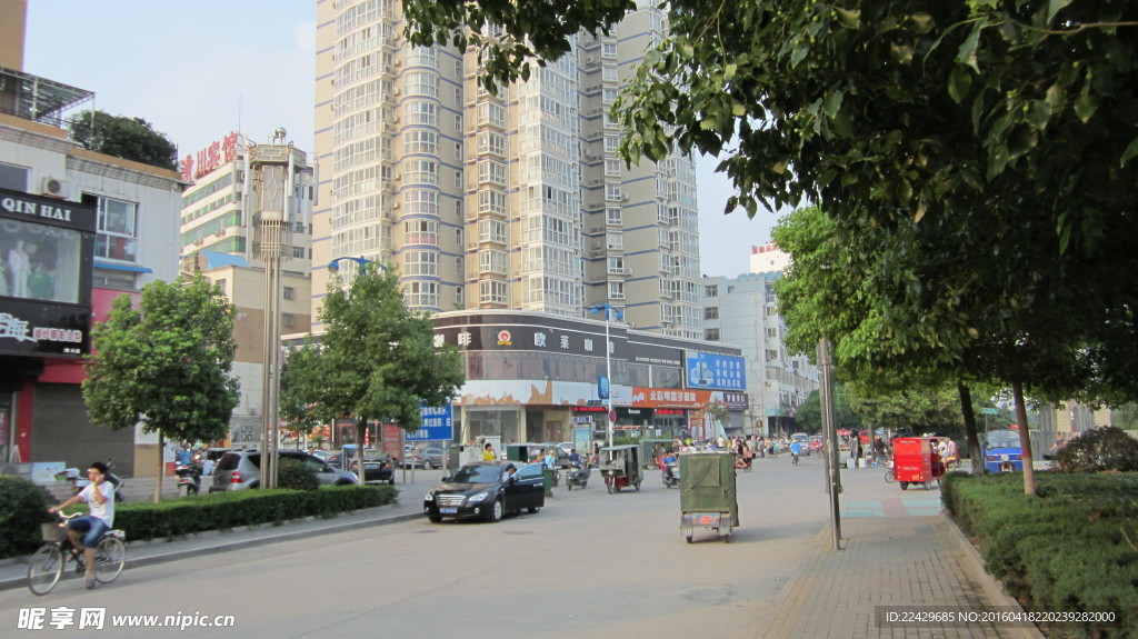 新大橋頭