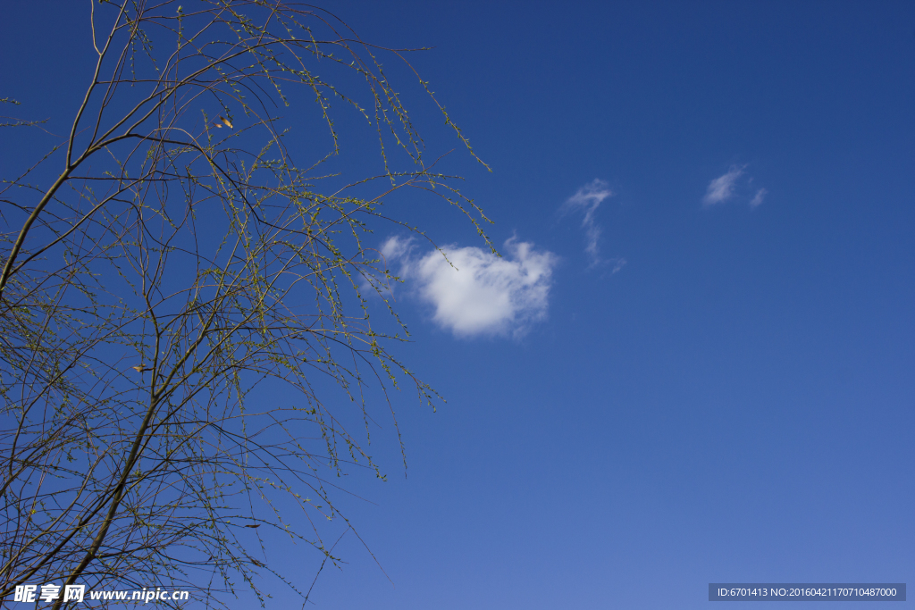 藍(lán)天晴空