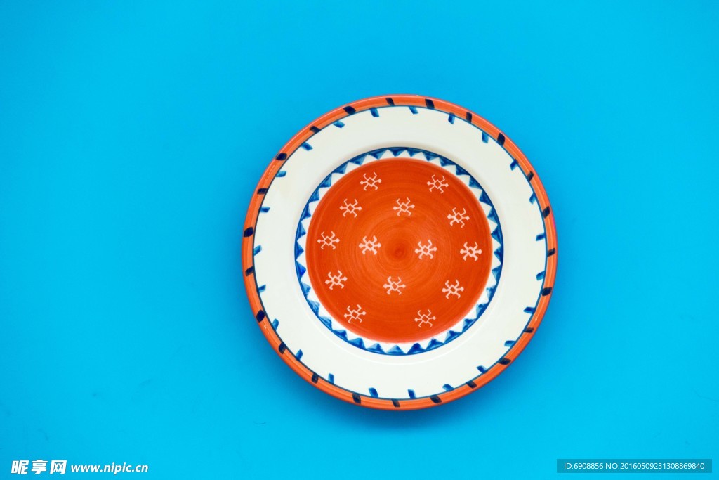 陶彩盤子