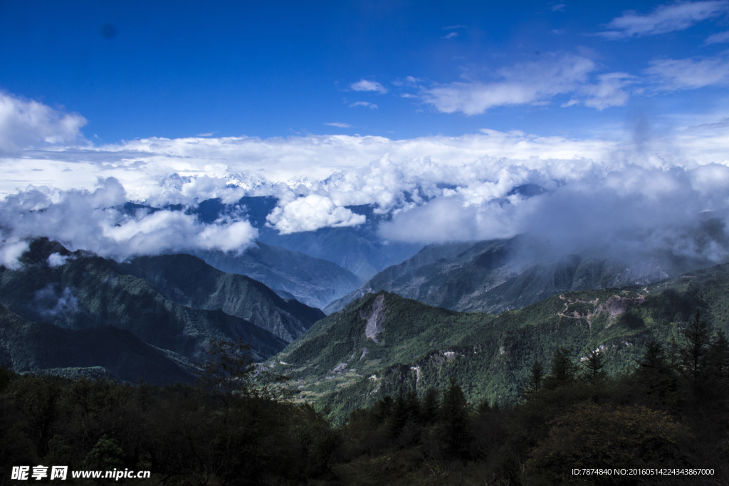 牛背山