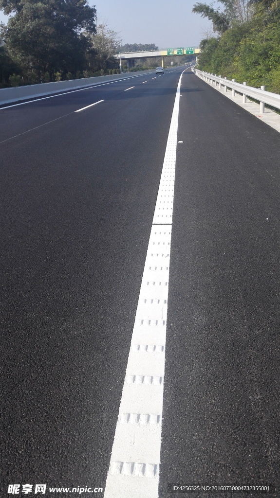 高速公路 震蕩標(biāo)線
