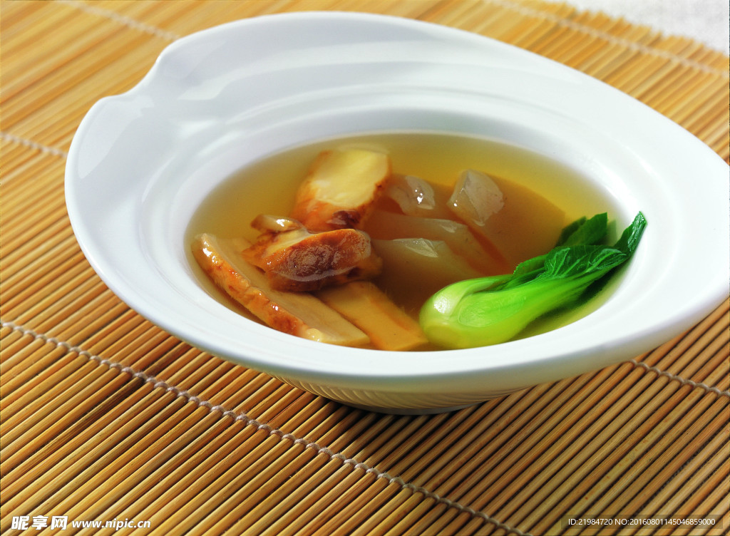 松茸燉裙邊