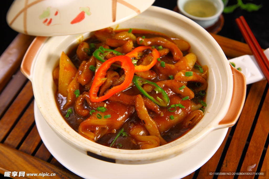 泰式豬頸肉腸粉