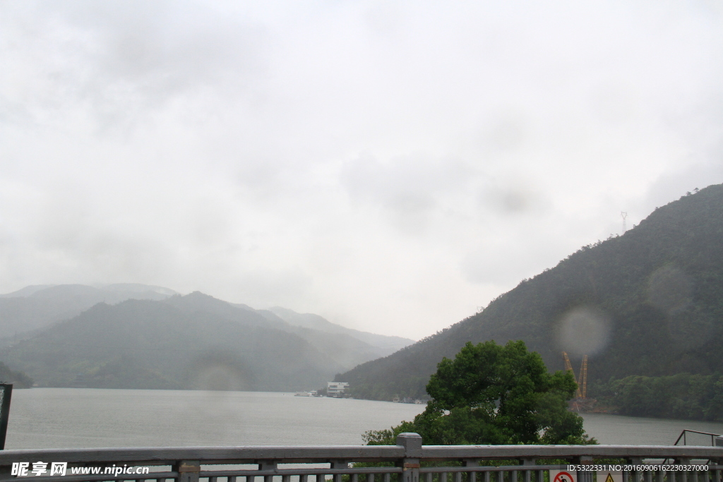 富春江