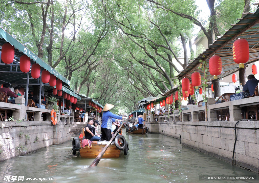 小河流水