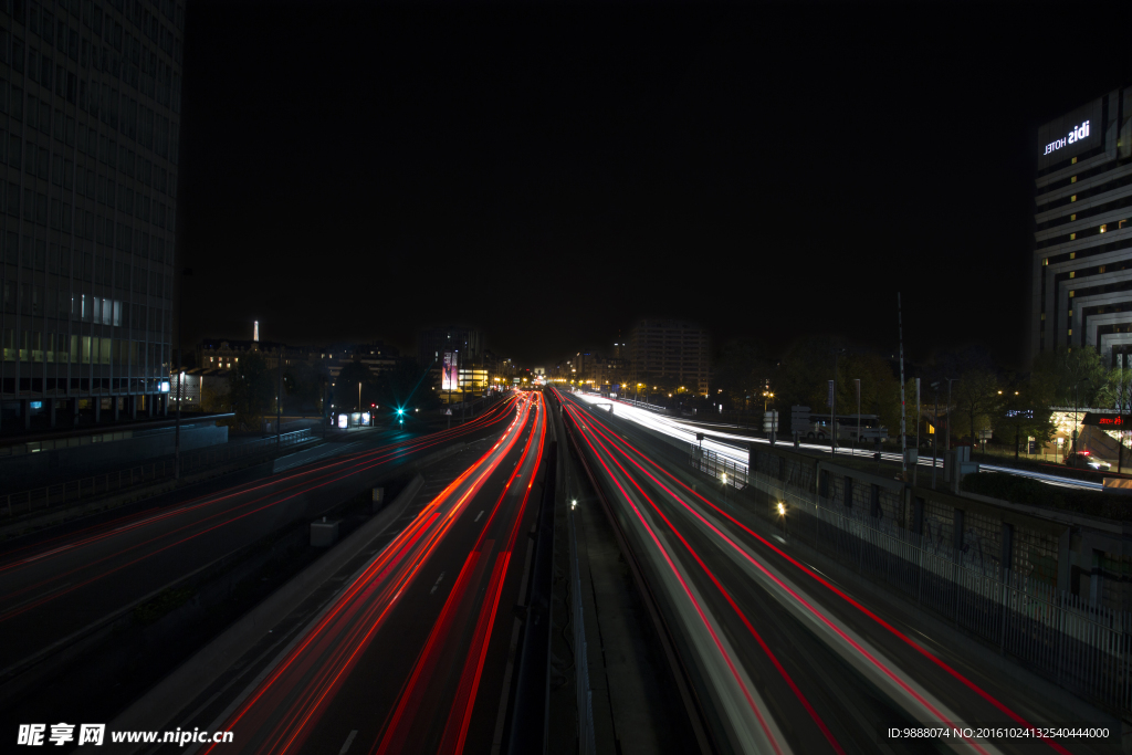 道路夜景