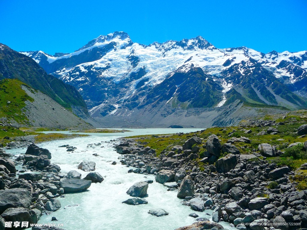 雪山自然風光背景