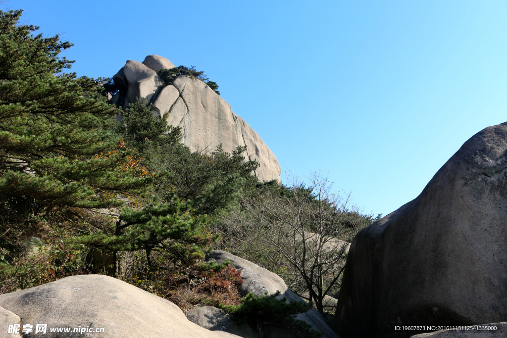 天柱山