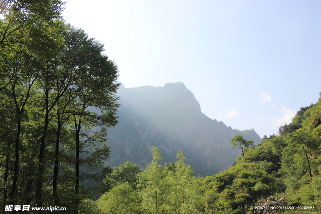 山峰
