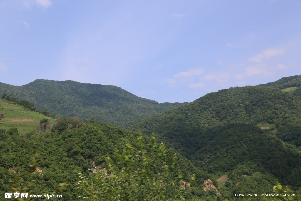 青山晴空