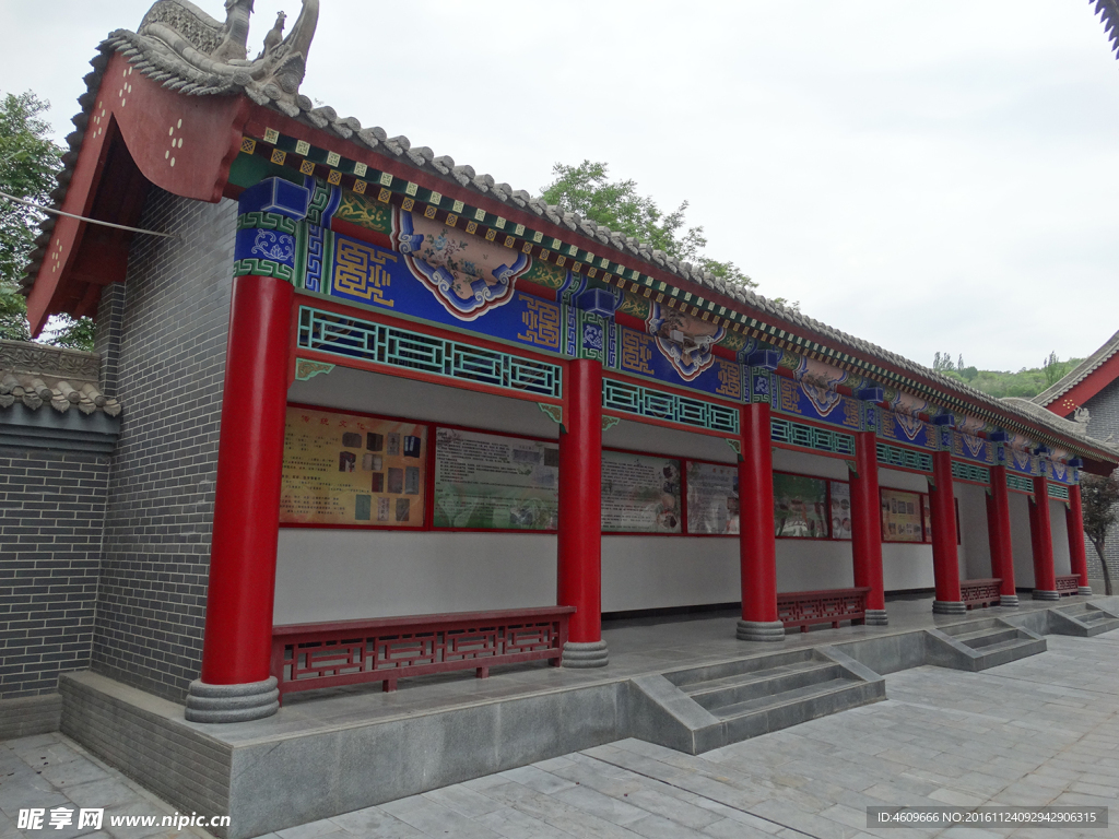 崇信縣博物館西長廊