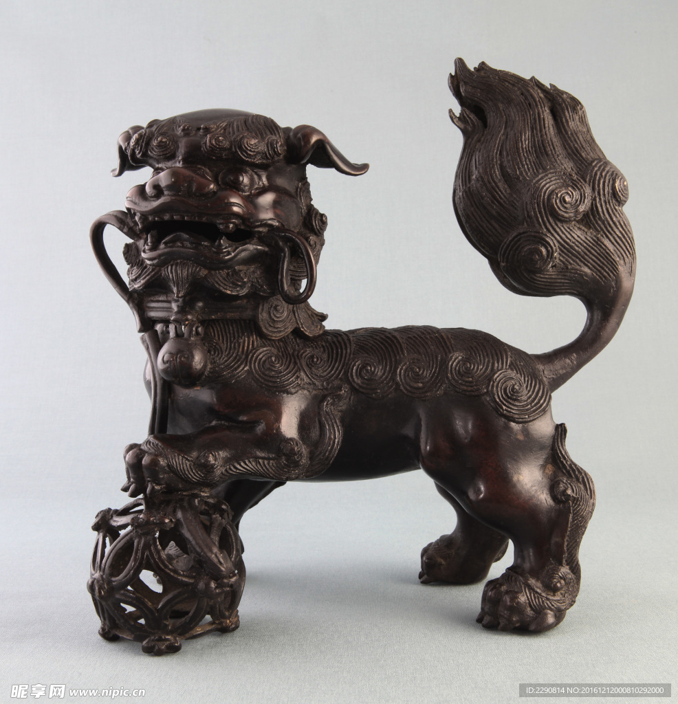青銅獅子