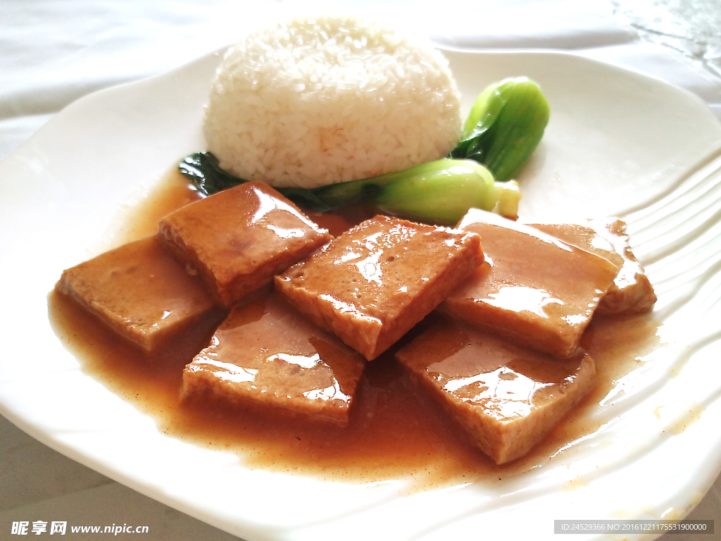 魚(yú)豆腐蓋澆飯