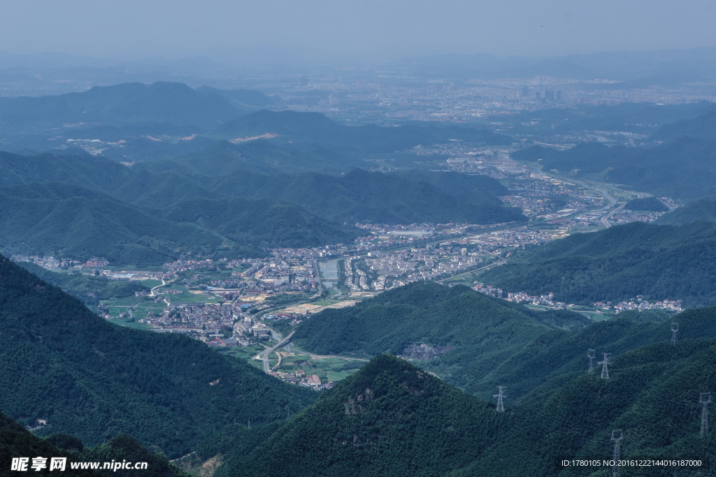 天荒坪遠(yuǎn)眺
