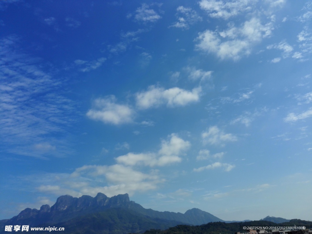 藍藍的天空