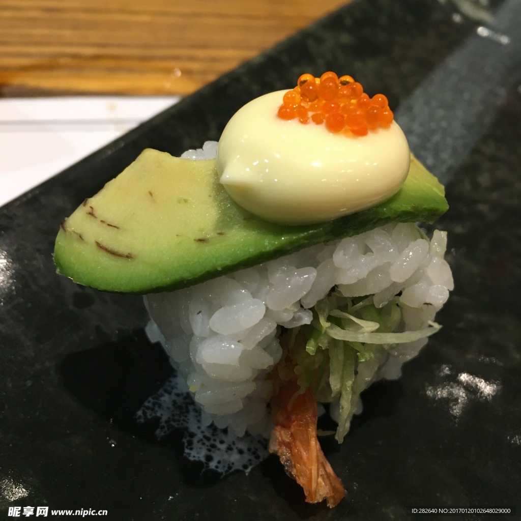 牛油果壽司