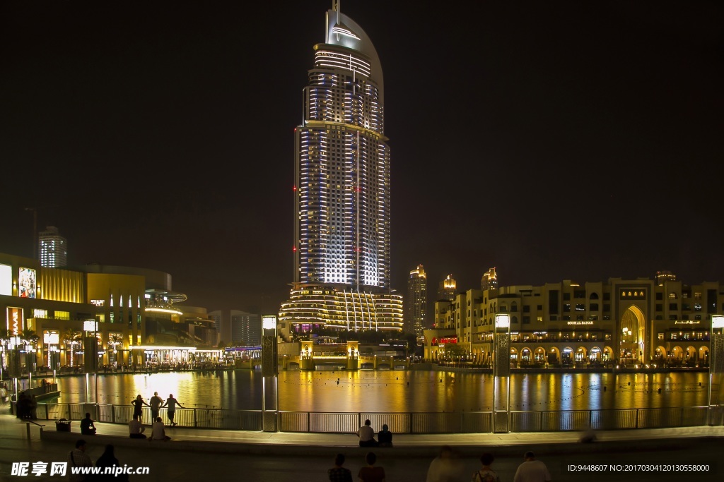 迪拜灯光夜景图片