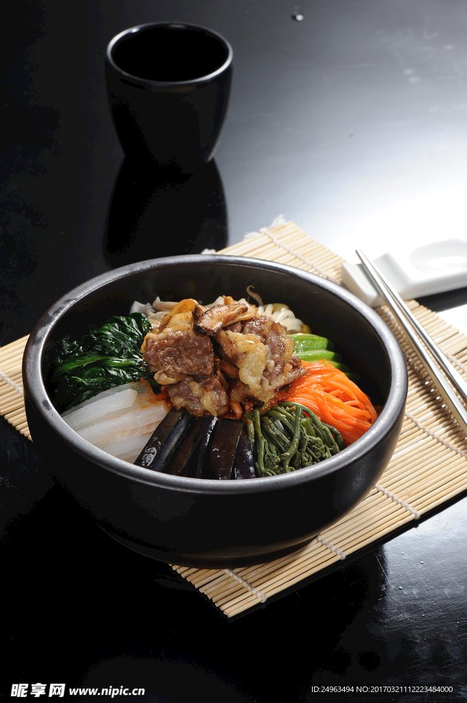 烤牛肉拌飯
