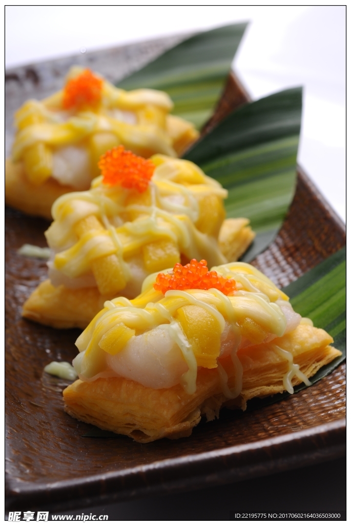芝士酥皮銀鱈魚件