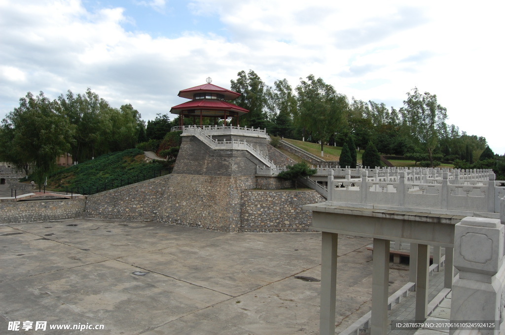 青龍湖