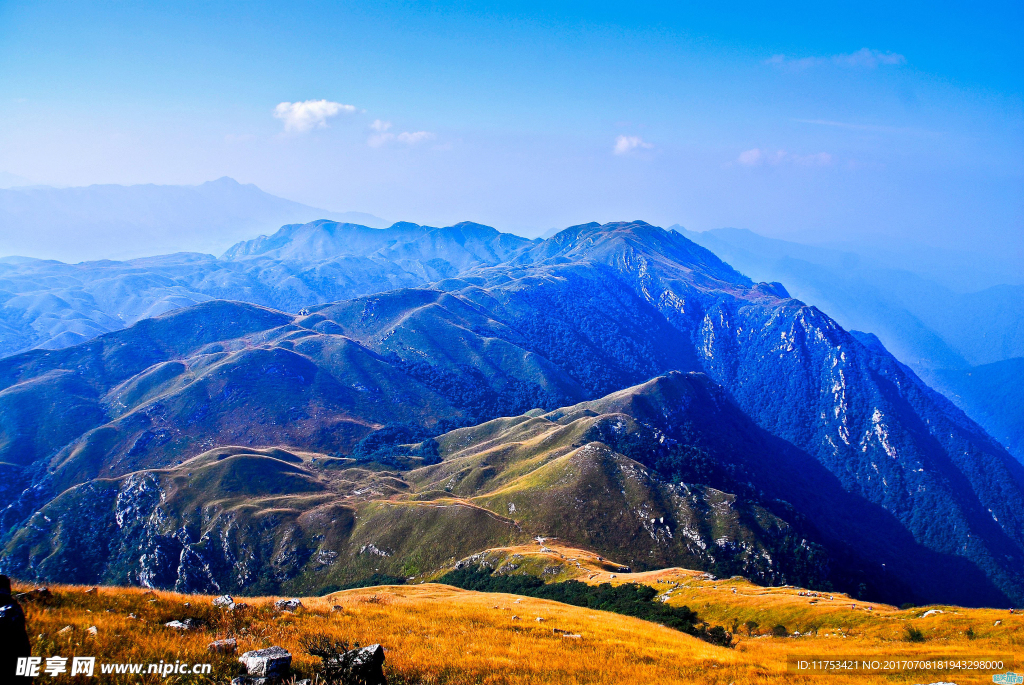 山巒