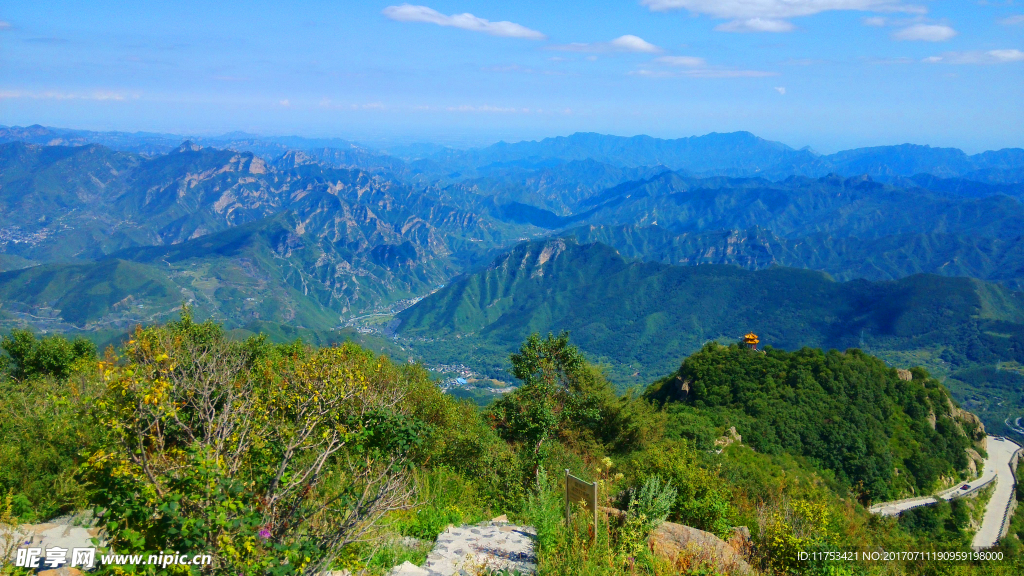 山巒