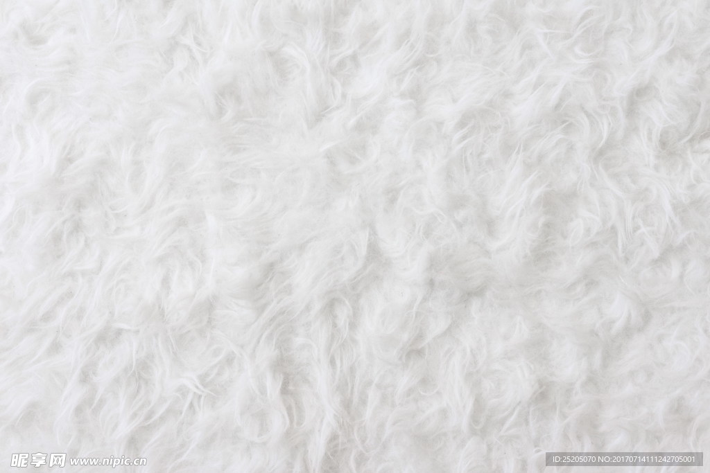 纯白羊绒地毯